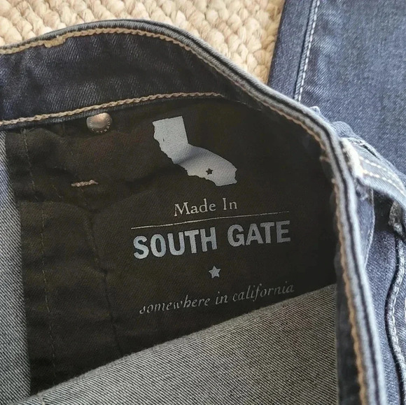 AG Adriano Goldschmied The Legging Ankle/Super Skinny Ankle Jeans - Picture 9 of 10